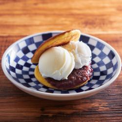 Ice cream Japanese and Western dorayaki