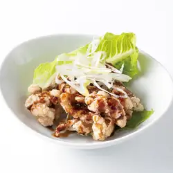 国産鶏皮のサクサク揚げ