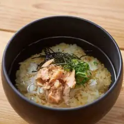 お茶漬け （鮭 / 明太子 / 梅）　　各