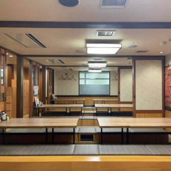 【最大60名様OK】阿倍野エリア最大級の掘りごたつ個室！天王寺駅3分・阿倍野駅直結で大人数の集合・解散もスムーズです。会社宴会や打ち上げ、同窓会にぴったりの広々空間。人数に合わせた間仕切りも可能で、個室感覚でゆったり寛げます。あべのハルカス近くで大人数宴会をお探しなら、迷わず当店へお越しください！