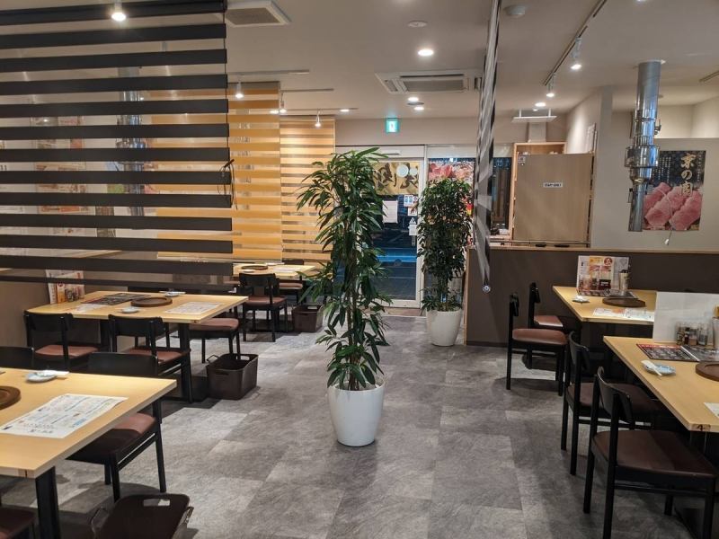 There is also a tatami room! We will provide you with an opportunity to have a meal with a smile on your face, even for children's celebrations and family celebrations.