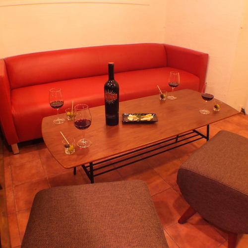 There is a popular sofa private room ♪