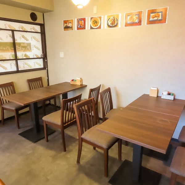 当店では、ハイボール、サワー、カクテル、ワイン、梅酒、生ビールといった多彩なドリンクが飲み放題で楽しめます。自分の気分や好みに合わせて、様々なお酒を楽しむことができます。特に早い時間ではかなりお得に飲み放題をご提供！美味しいお酒と共に、楽しい時間をお過ごしください。