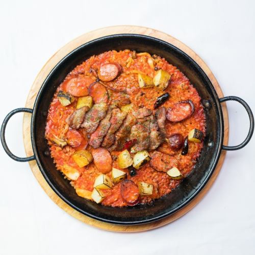 《西紅柿》番茄幹西班牙海鮮飯配伊比利亞豬肉和香腸（2人份）