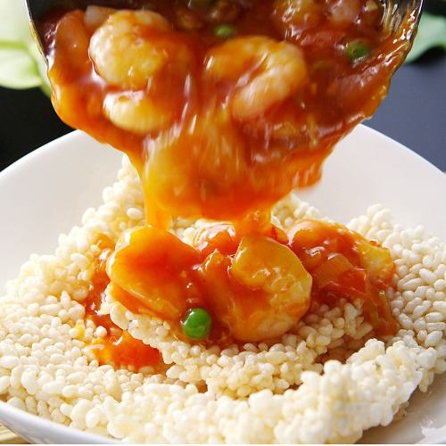 Shrimp with chili sauce and scorched rice