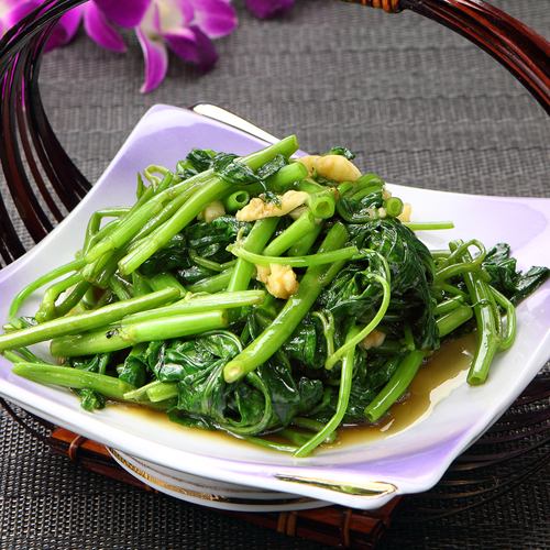 Stir-fried water spinach