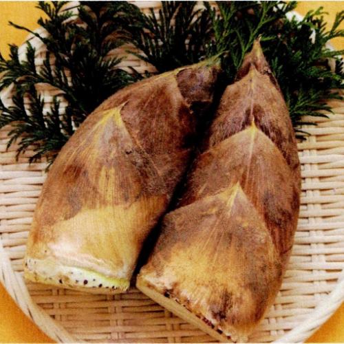 大変お待たせいたしました！季節の釜めし「奈良県産朝採り筍」本日より始めます！数量限定・期間限定ですので皆様この機会にぜひご賞味くださいませ！