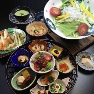 花篭御膳に天婦羅とデザートが付いた「天婦羅花篭膳」