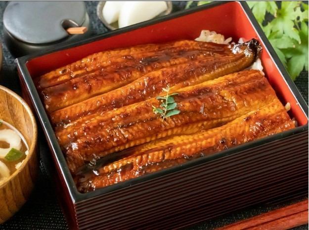 We deliver delicious eel at reasonable prices ☆ Our specially selected grilled eel rice bowl is 1,700 yen ♪