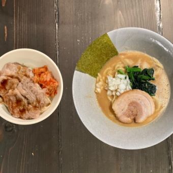 【ランチタイム限定】鶏骨醤油＋小ジンギスカン丼セット