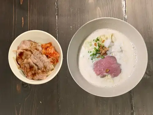 【ランチタイム限定】牛骨白湯らぁ麺＋小ジンギスカン丼セット