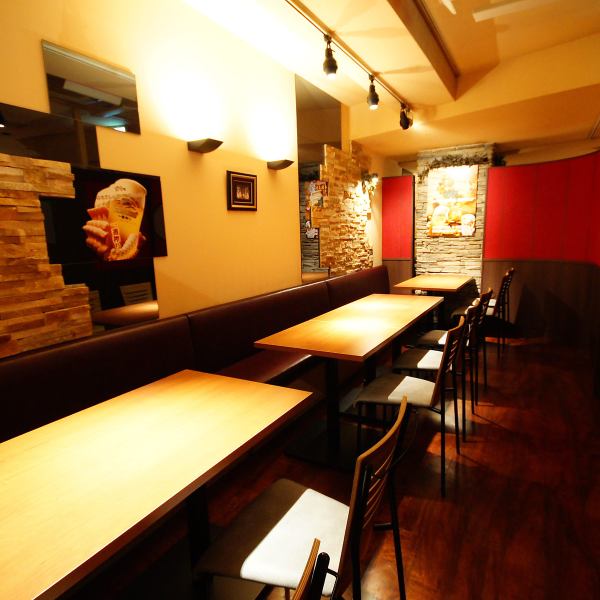 A private room with a casual atmosphere.There are two private rooms that can accommodate 10-20 people.※There are no projectors or other equipment available.