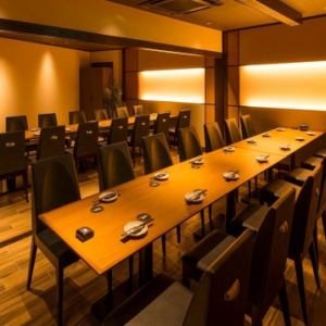 [Completely private room with table | 14-30 people] A spacious private room with a comfortable table and chairs! A spacious private room with a table and chairs ♪ Recommended for parties that involve traveling.