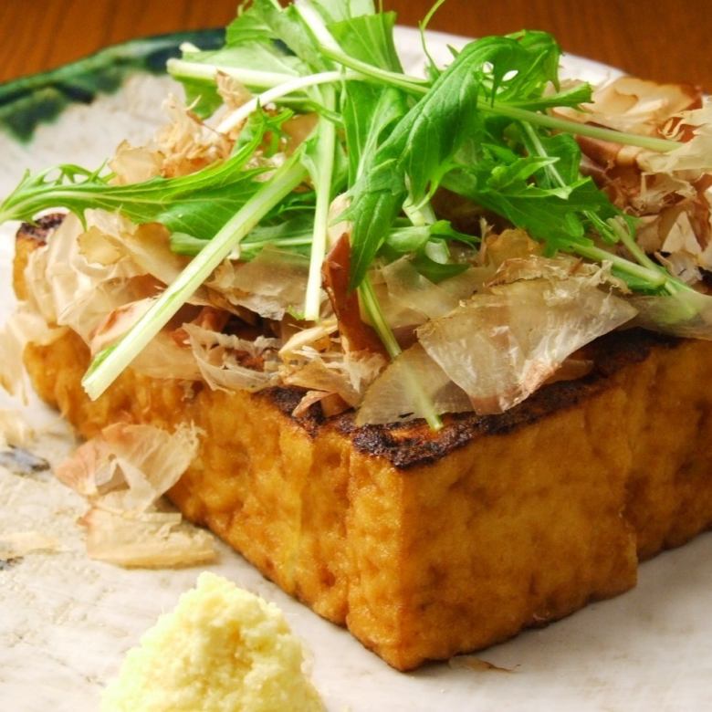 Charcoal-grilled deep-fried tofu