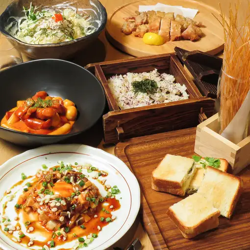 September onwards [Fridays, Saturdays, and the day before holidays only] 6-course meal with 2 hours of all-you-can-drink! Crispy chicken and more in the 'Kinari Course'