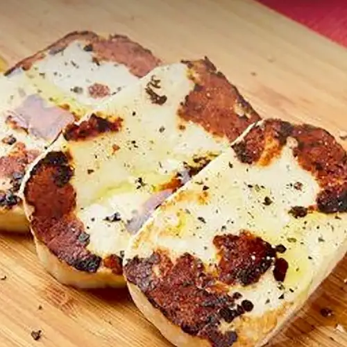 へリム焼きチーズ/ Baked Halloumi Cheese