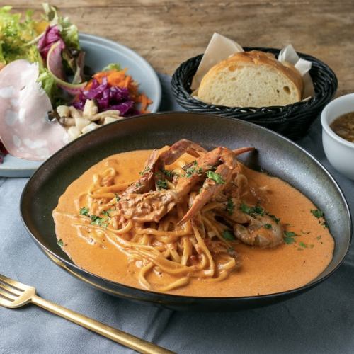 【WEEKDAY】&【HOLIDAY】濃厚渡り蟹のトマトクリームソース　生パスタランチ
