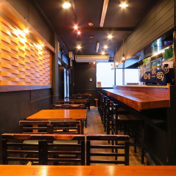 【聖蹟桜ヶ丘徒歩2分】山形産のお酒と平牧三元豚、山形郷土料理を楽しめる当店。こだわりの食材を惜しみなく使用したお料理の数々をぜひお楽しみください♪お仕事帰りのちょっと一杯から、大人数での宴会まで幅広くご利用可能。宴会予約も随時承っております。20名様より貸切OK！人数やご予算などお気軽にご相談ください♪