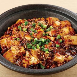 正宗的毛豆腐配四川三鮮和辣椒