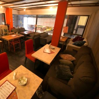 We can accommodate up to 30 people when seated and up to 50 people when half-stood!