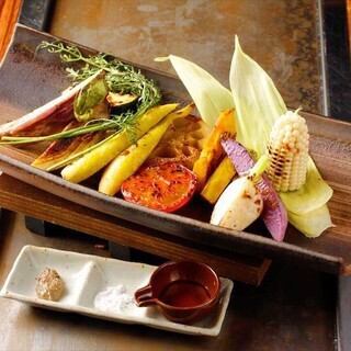 旬！鎌倉野菜の鉄板焼き盛り合わせ◆1600円(税込)