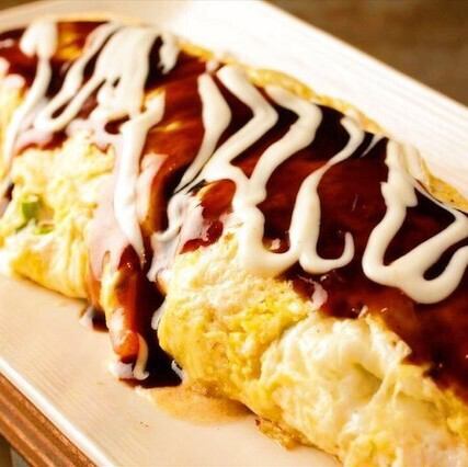 チーズとトマトがマッチするとん平焼き◆800円(税込)