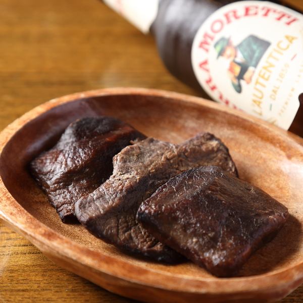 【お手軽にジビエを味わう♪】《鹿肉のジャーキー》～お酒との相性も◎～700円(税込)