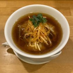 Spicy green onion soup dumplings