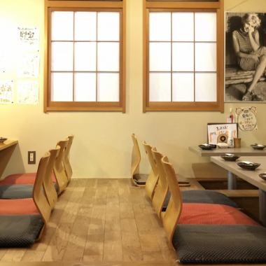 [Happy Hour until 20:00] The tatami room seats have been renewed! The tatami seats are comfortable with soft light and the warmth of wood.This is a popular seat for women and dates.Please forget about time and relax.We also recommend the all-you-can-drink single item, the Omakase Kushiage Stop Course, and the unlimited all-you-can-drink course! On Fridays, Saturdays, and days before holidays, seating is limited to 3 hours.