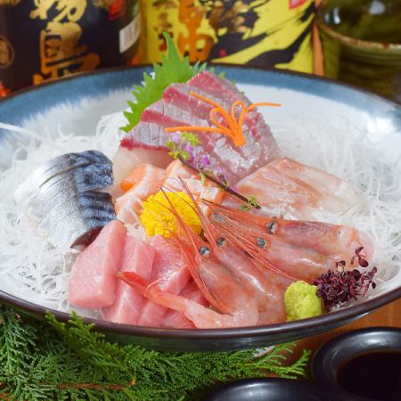 Assorted fresh fish sashimi (assorted for 2 to 3 servings)