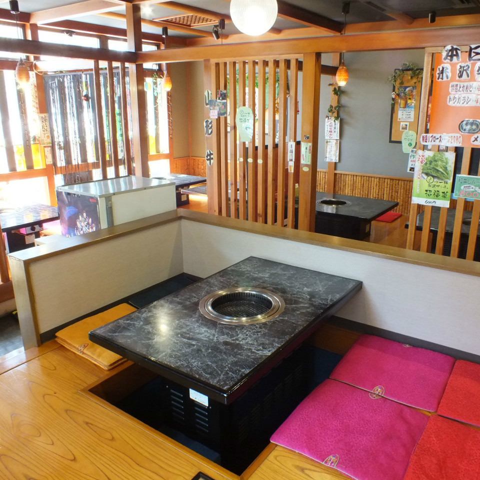 We also have a digging-type tatami room where you can stretch your legs and relax.