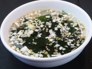 Egg seaweed soup