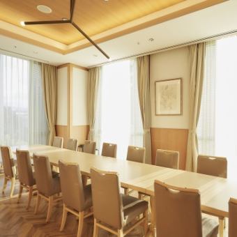 华盛顿酒店 / 12~16人包间午餐自助餐！40多种菜品无限畅吃