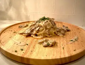 キノコの濃厚クリームパスタ