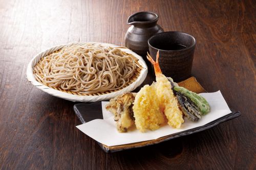 昼は蕎麦。夜は蕎麦前!