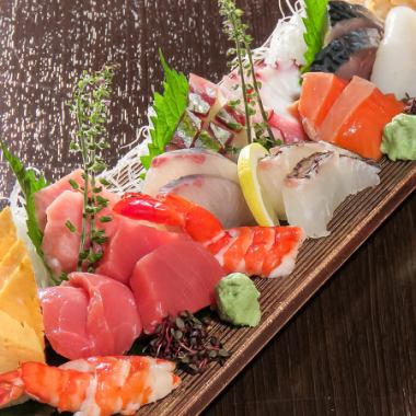 我們的餐廳“壽司吉”不僅是員工，而且還是友善的顧客，因此，如果您一次到店，就可以很快適應它。♪請在良好的氛圍中慢慢享用時令菜餚。