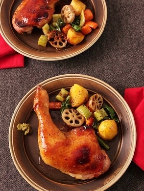 The main roast chicken is cut into pieces of your choice and we will separate them.