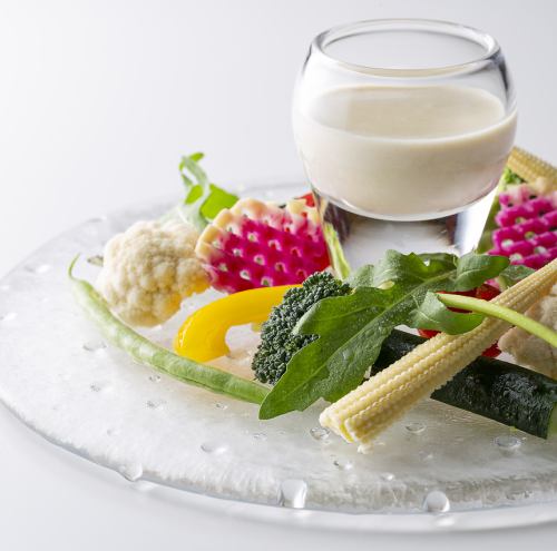 Bagna cauda 配淡路蔬菜和意大利蔬菜