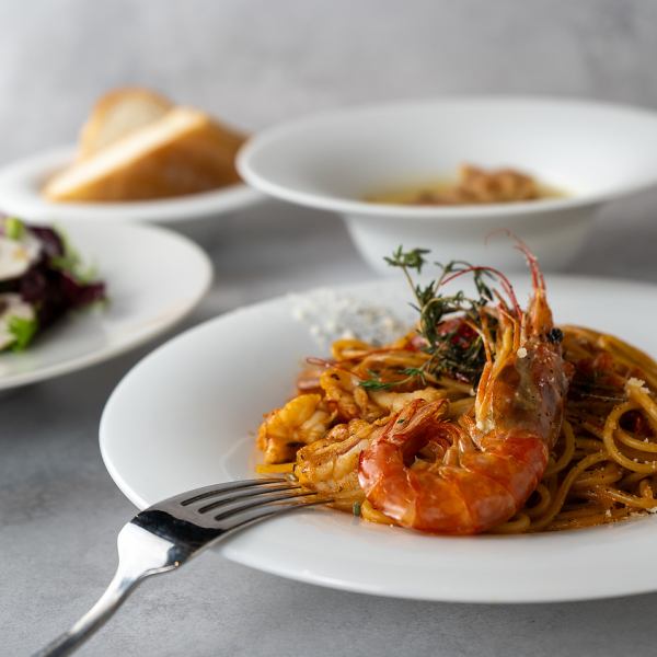 【ルーフトップテラスのデザイナーズ空間で本格イタリアン】素材の味を最大限引き立てた絶品のパスタの数々