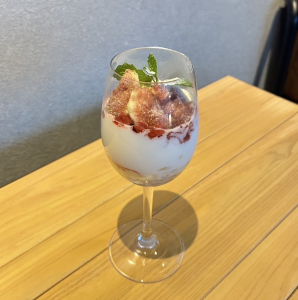 国産いちじくのグラスパルフェ