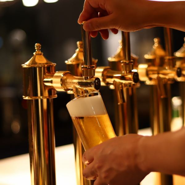 ラボの食べ飲み放題はビール飲み比べも充実！