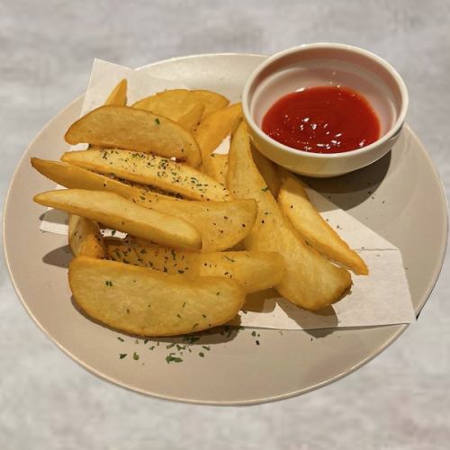 皮付きポテトフライ