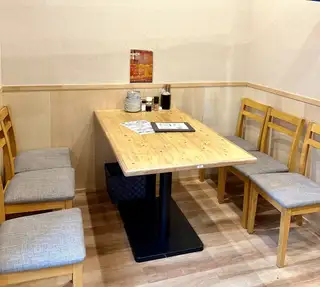【半個室】落ち着いた雰囲気のおしゃれな店内でお食事♪