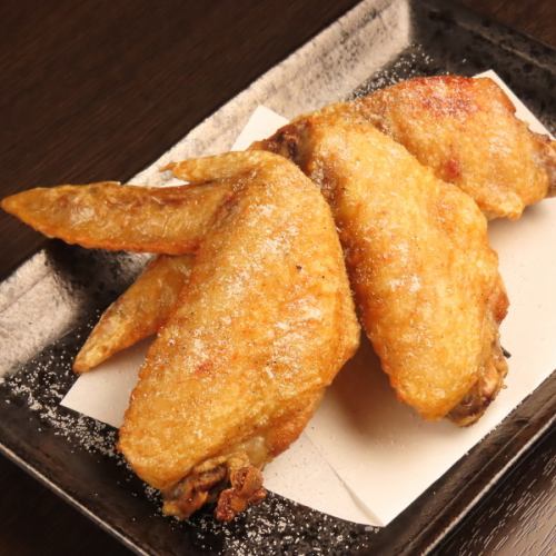 칼라와 육즙 맛! 닭 날개 튀김