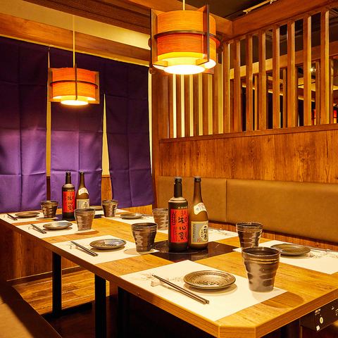 Enjoy banquets and drinking parties in a relaxing space with a Japanese feel.