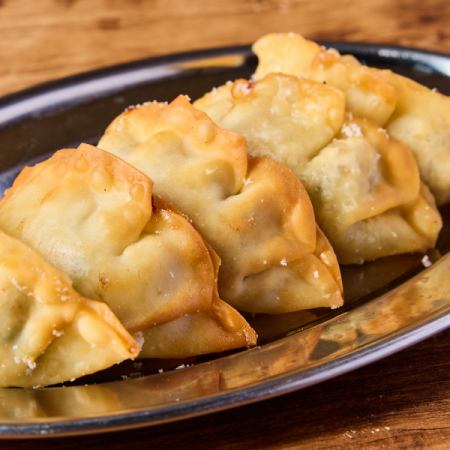 かりかり揚げ餃子（5ヶ）