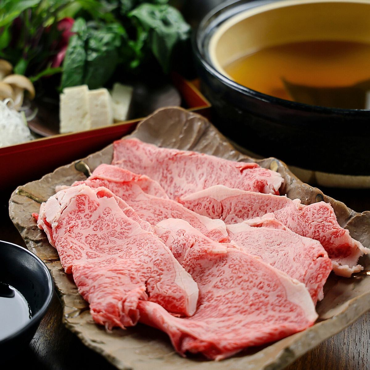 黒毛和牛「なにわ黒牛」をしゃぶしゃぶ・すき焼き・もつ鍋で！