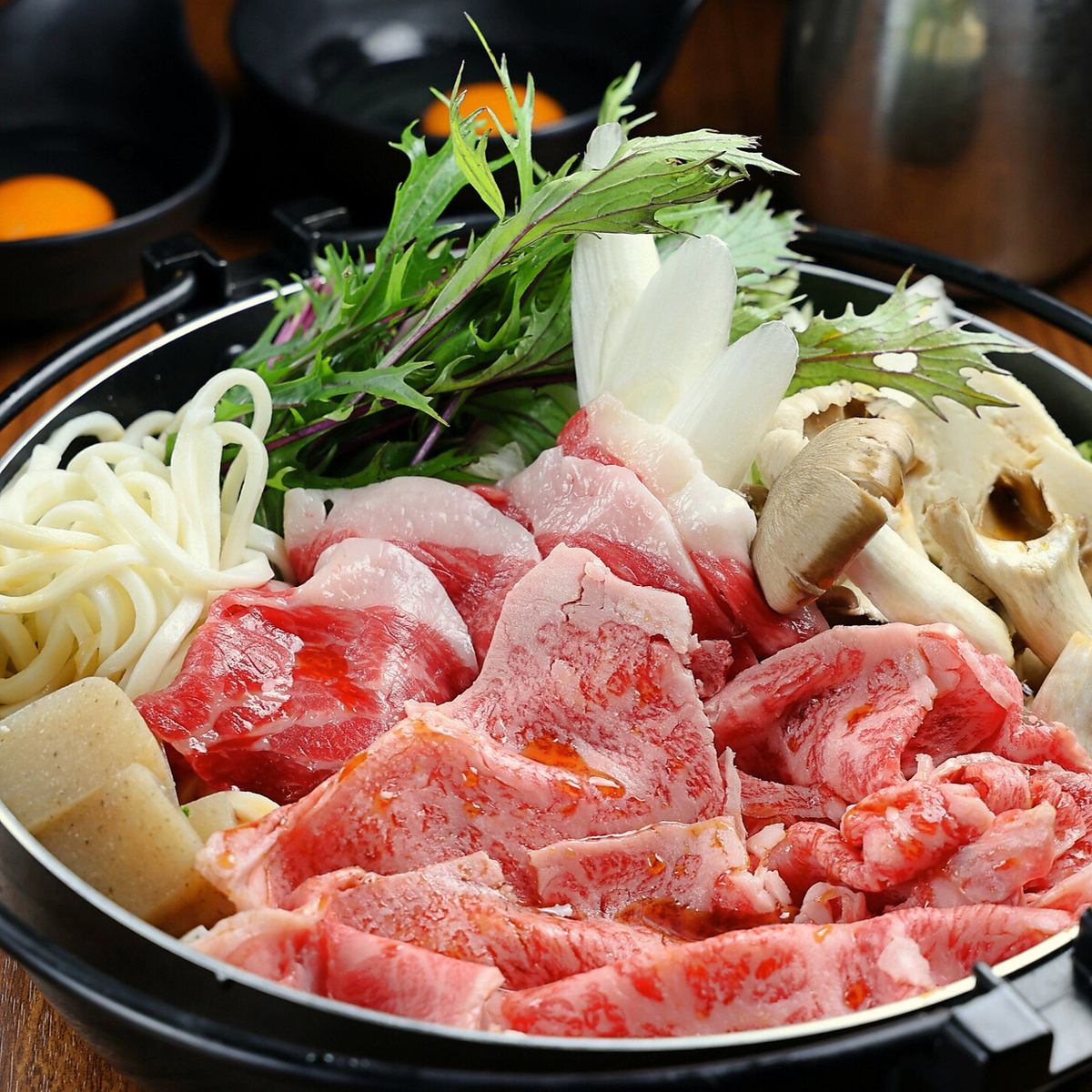 大阪の黒毛和牛！「なにわ黒牛」を炭焼き・すき焼き等のお鍋で♪