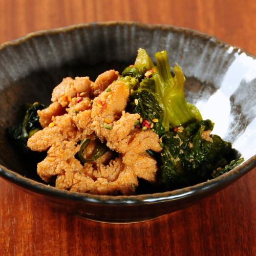 まこ（まぐろの卵）と青菜の煮付け