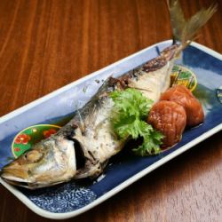 旬の鮮魚の南高梅煮